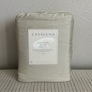 NWT King 400 Thread Count Rayon from Bamboo Sheet Set Light Olive Green Casaluna